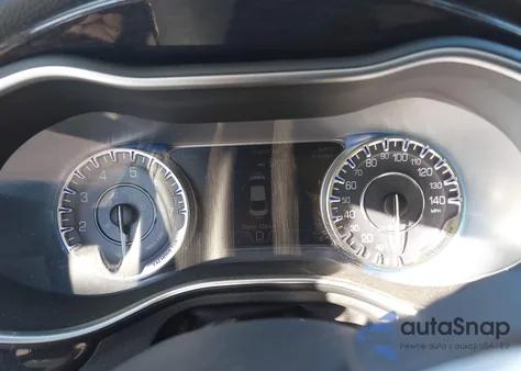 2015 Chrysler 200 C z USA, uszkodzony, nr VIN 1C3CCCEG7FN673976